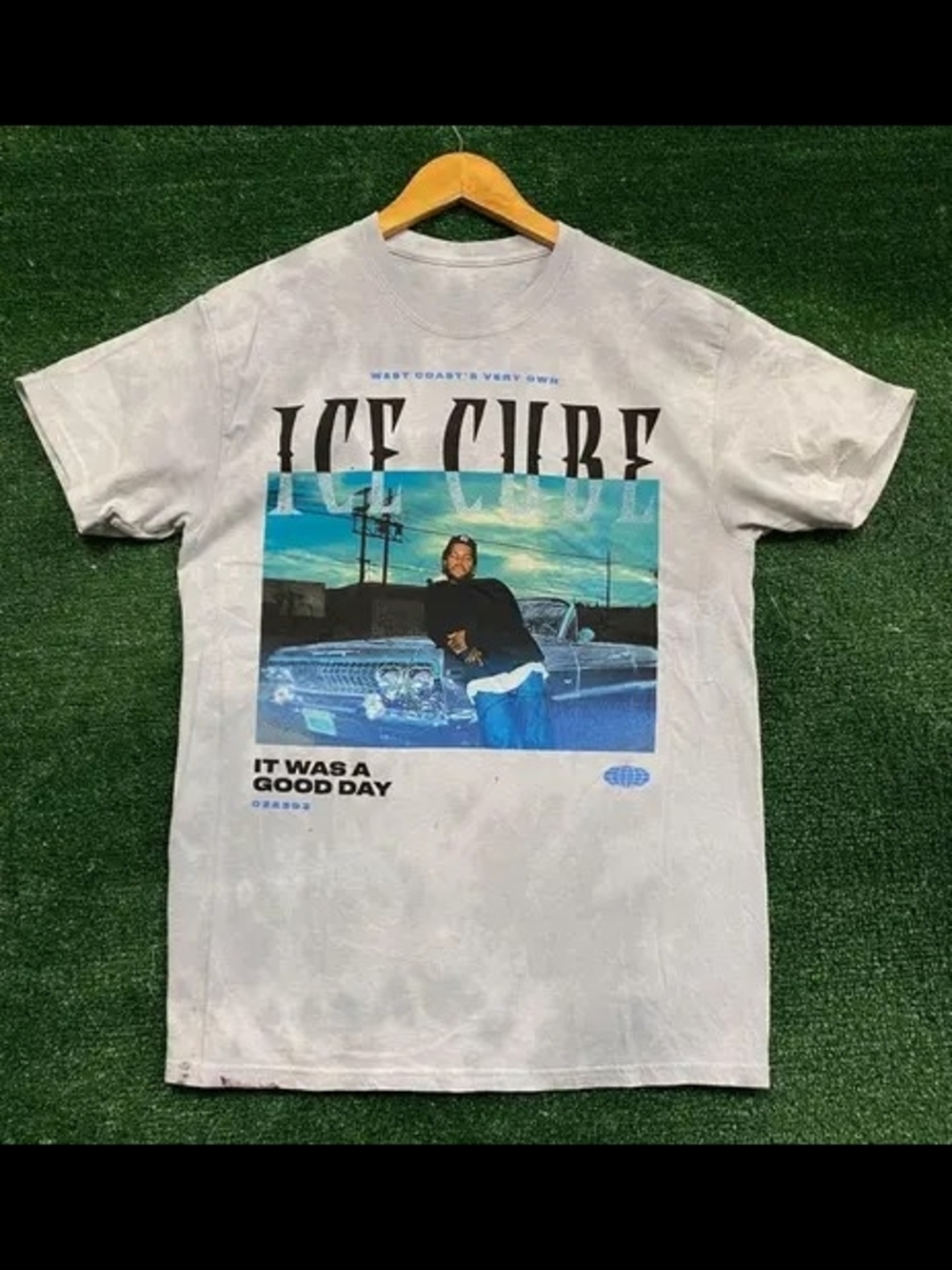Ice Cube 'It Was a Good Day' Graphic Tee - Light Gray